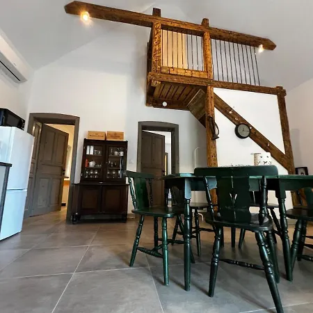 Art Ferienhaus Vászoly